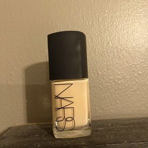 NARS SHEER GLOW FOUNDATION